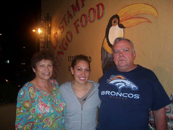 Raquel and Grandma & Grandpa