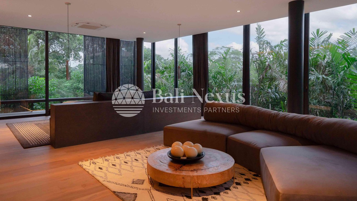 Villa 6BR in Pererenan photo 10