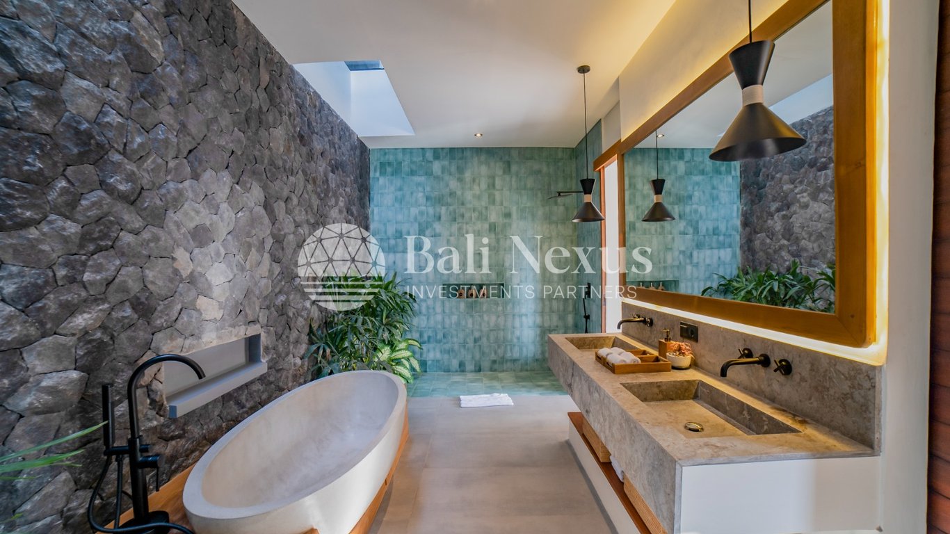 Villa 5BR in Cemagi photo 8