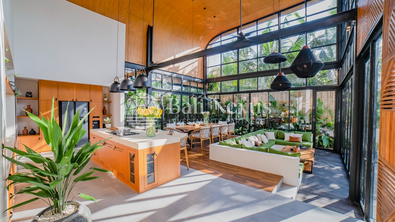 Villa 5BR in Cemagi photo 3