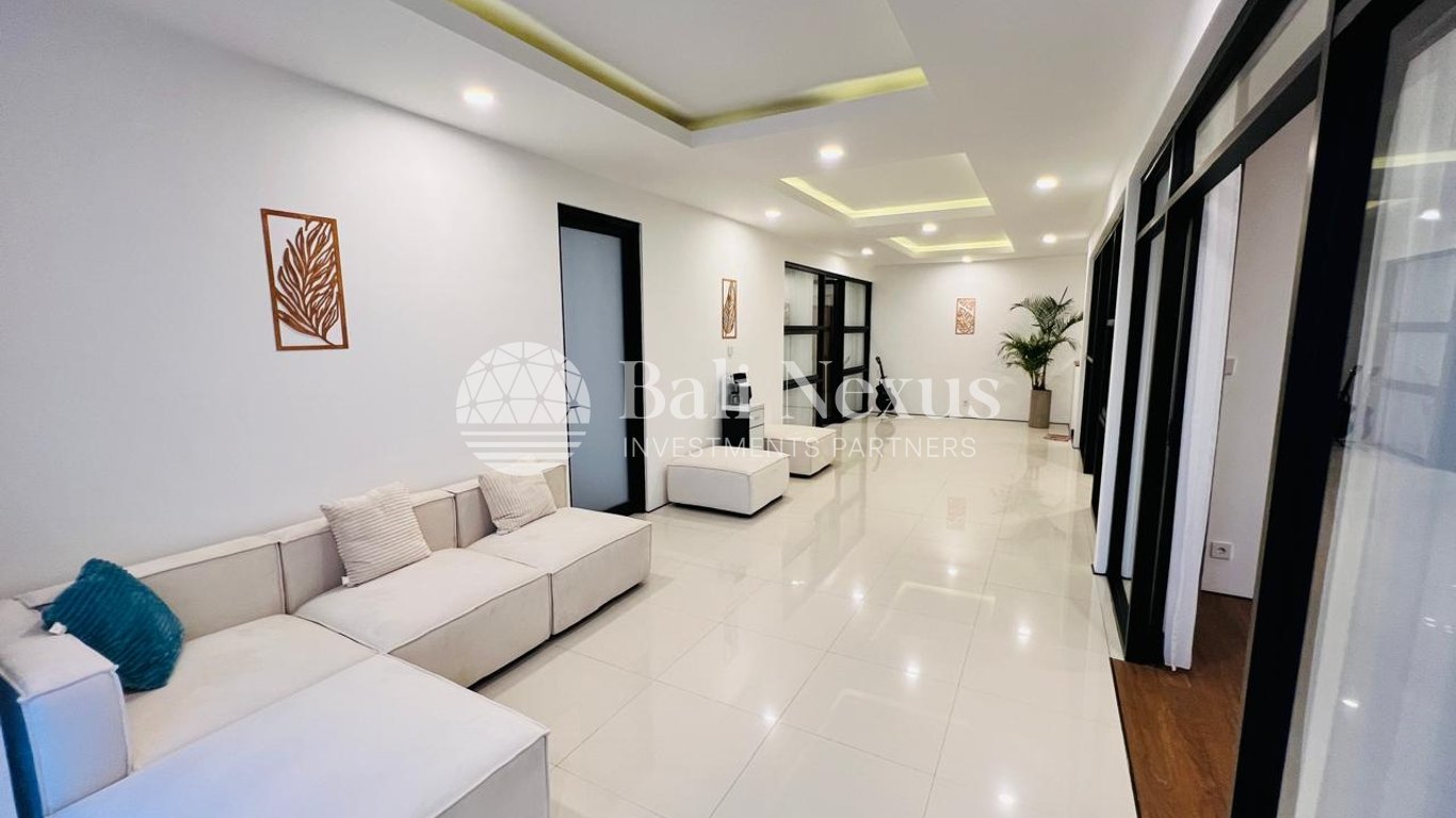 Villa 5BR in Ungasan photo 4