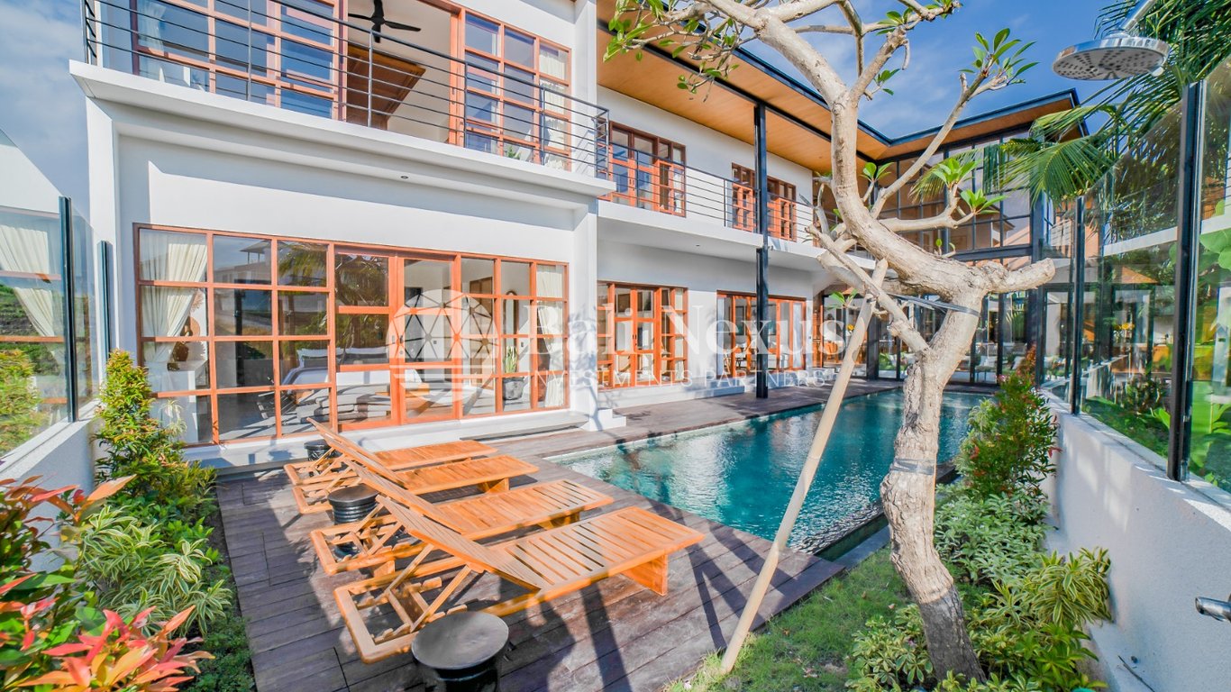 Villa 5BR in Cemagi photo 1