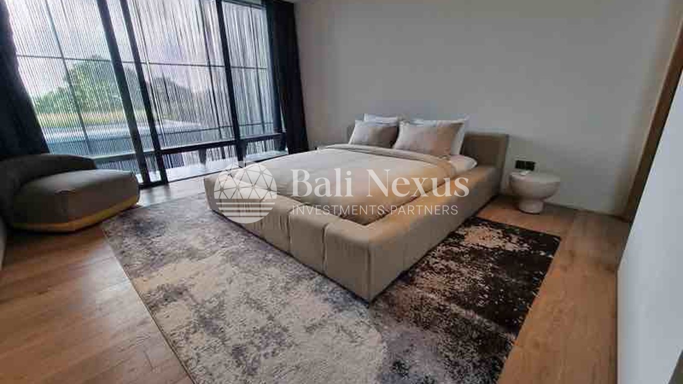 Villa 6BR in Pererenan photo 9