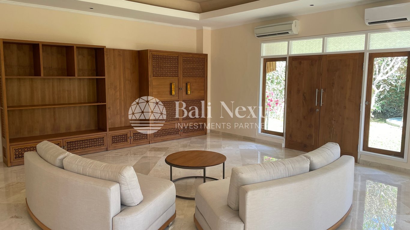 Villa 4BR in Benoa photo 5