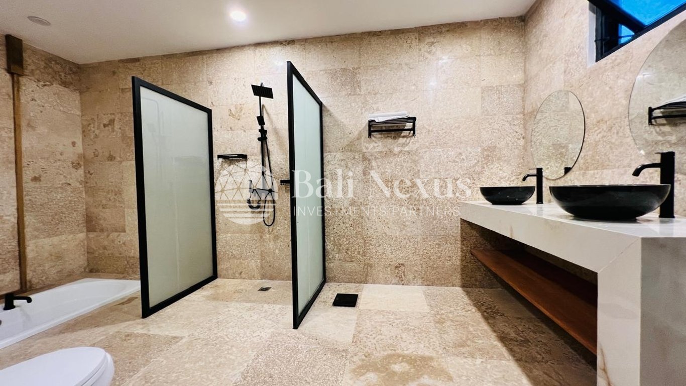 Villa 5BR in Ungasan photo 14