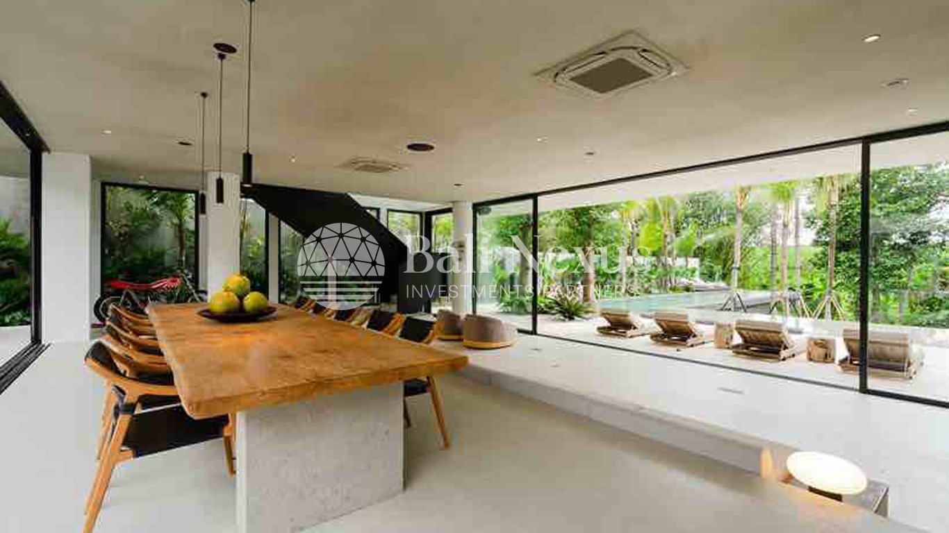 Villa 6BR in Pererenan photo 8