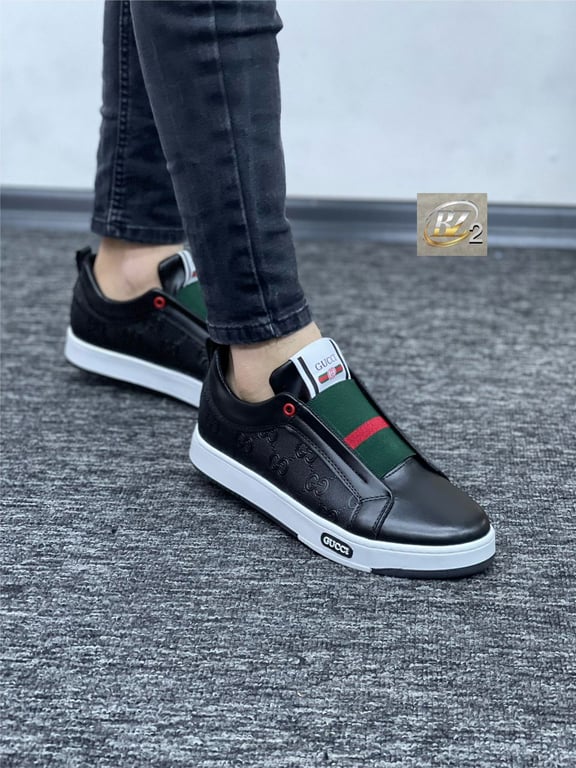 gucci flat sneakers