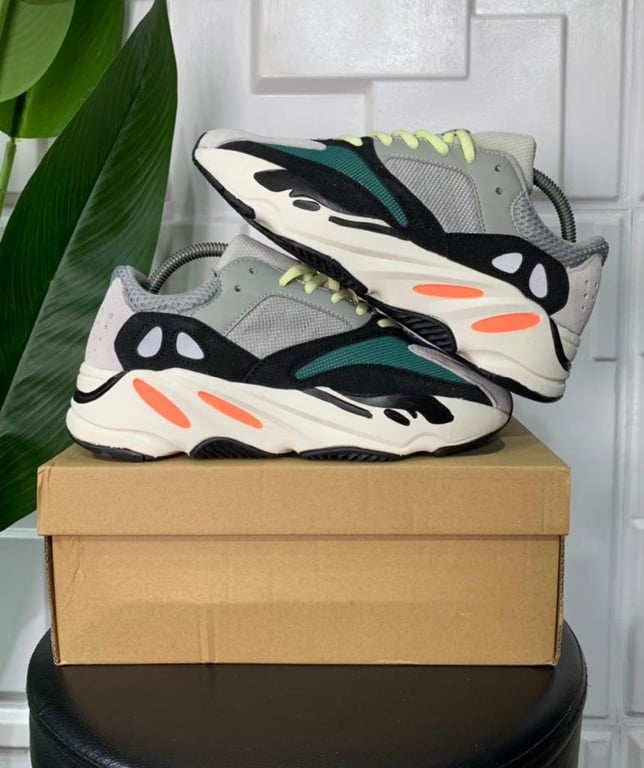 yeezy boost 700 size 8.5