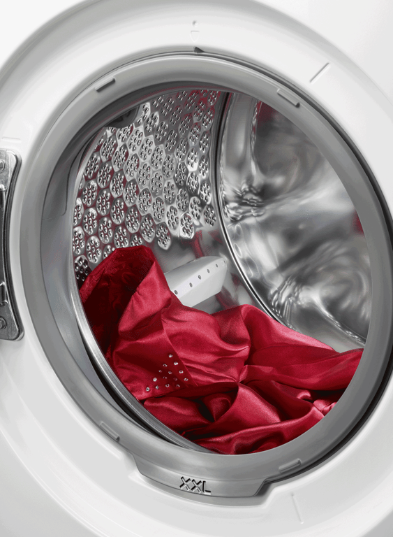 L8WEC166R Refresh Image of Washer FrontLoad AEG DryerCombo
