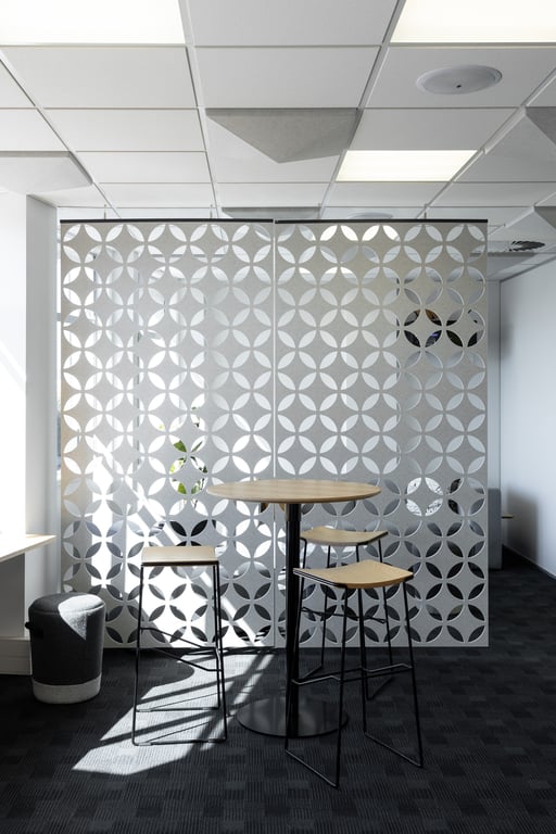 Cascade_Hanging_Screens_01.jpg Image of Screen Acoustic AutexNZ Cascade Static S17 Material