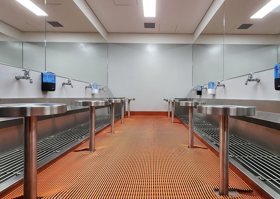 AI-SARAAT-2 Image of Trough FloorRecessed Britex Wudu FootWash