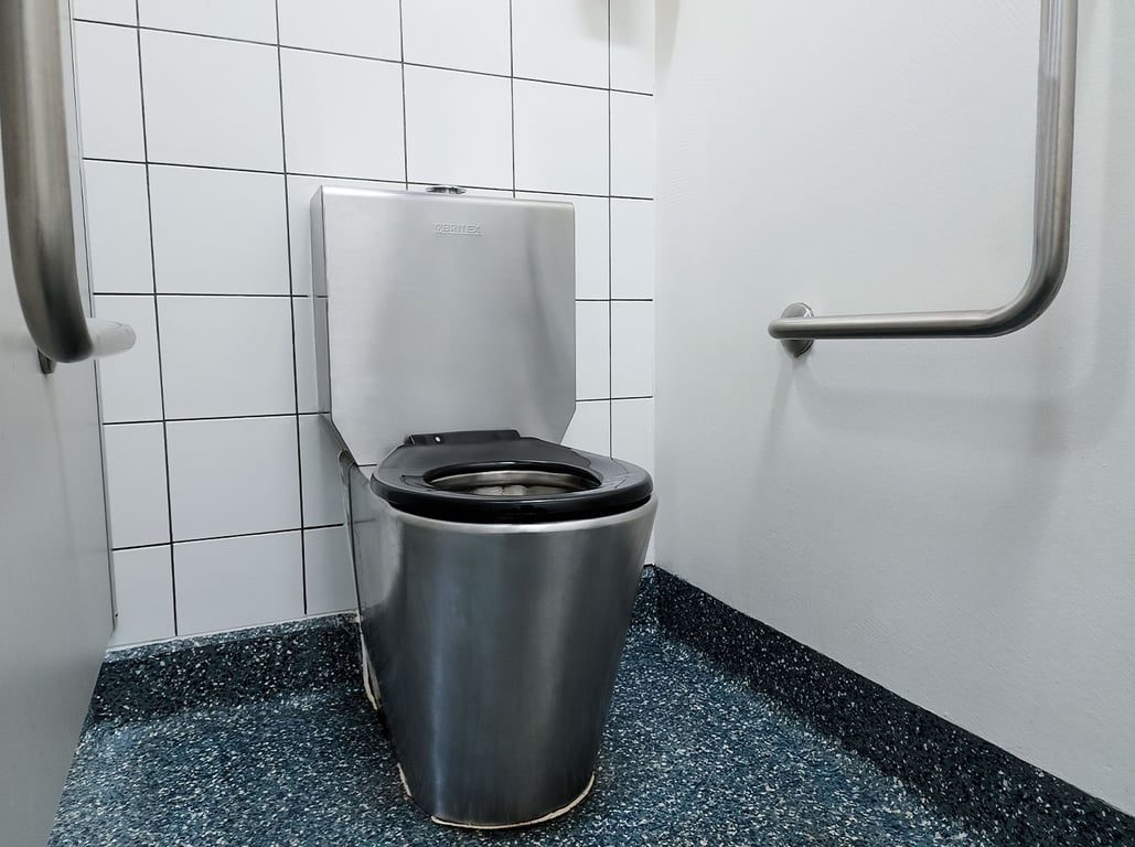 ptsam-2 Image of ToiletSuite WallFaced Britex Centurion Ambulant