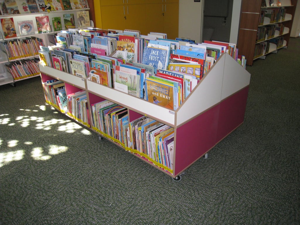 Big pic Image of BookBox Library IntraSpace BigPictureBook