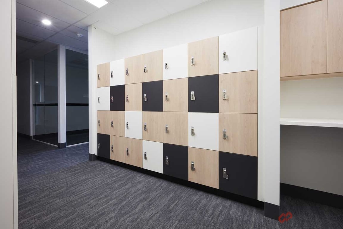 Locker Laminate IntraSpace Traditional HighBase 4Door - BIMcontent.com