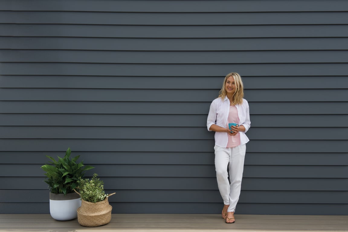 Linea Weatherboard 180mm Vignette Western Myall Grey James Hardie Image of Cladding Board JamesHardie LineaWeatherboard 150Smooth Domino