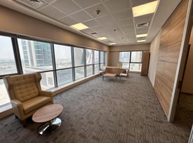 Half Floor Office in Marina District Lusail - Office in Lusail Residence