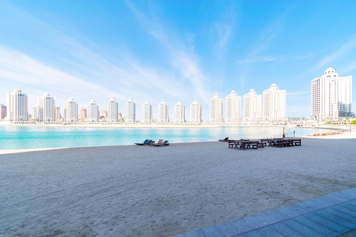 + 2 Months Grace ✅ Beachfront Tower - Apartment in Viva Bahriyah