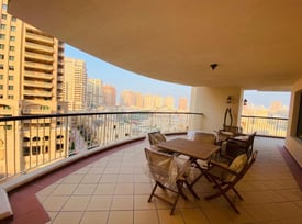 AMAZING 3 BHK FF | HUGE BALCONY - Apartment in East Porto Drive