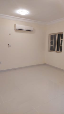 Apartment for rent in Fereej Kulaib - Apartment in Al Khaleej Street