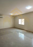 UF | COMPOUND VILLA | NO FACITIES | BILLS EXCLUDED - Compound Villa in Umm Al Amad