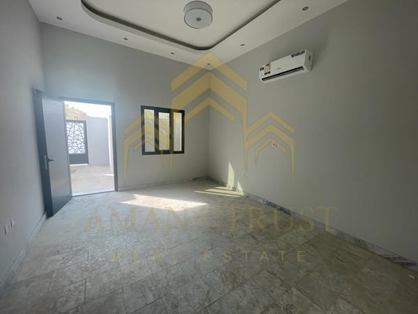 Unfurnished Standalone Villa with Lift and Full AC - Apartment in Al Thumama