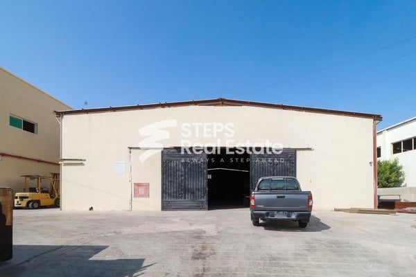 Approved Warehouse in Industrial Area - Warehouse in Industrial Area