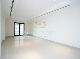 Great Price! Semi Furnished Studio in Porto Arabia - Apartment in West Porto Drive