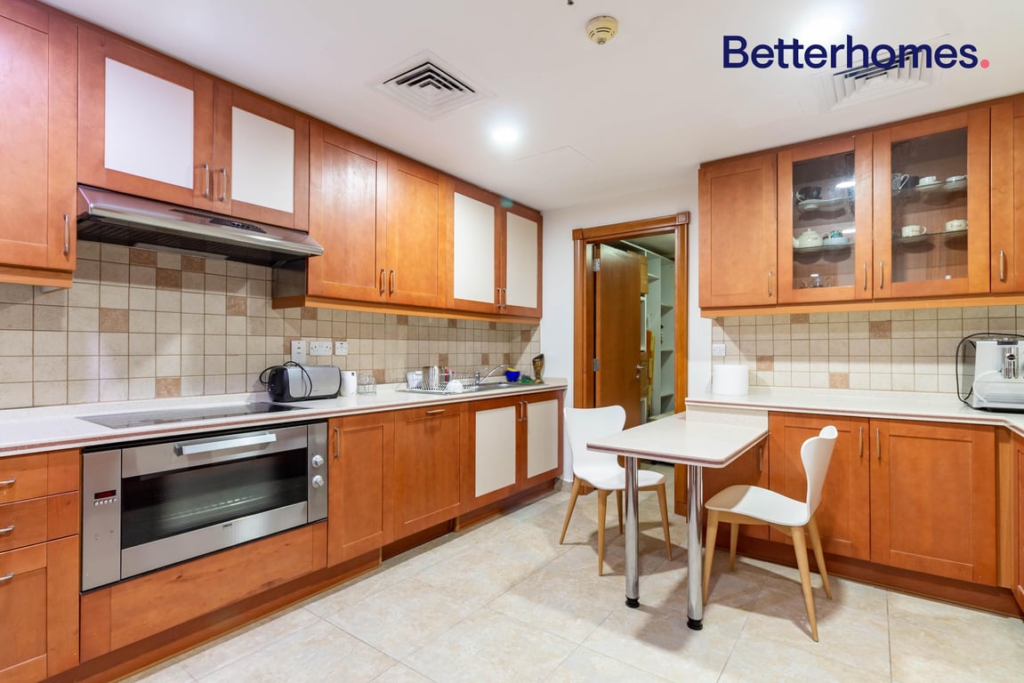 Marina view, spacious terrace, great price Apartment in Tower 10