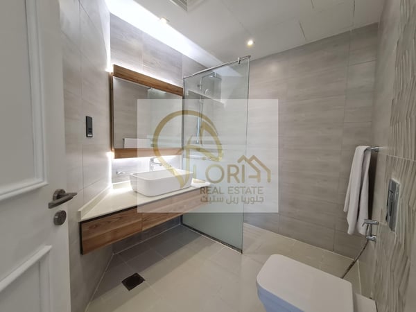 Downtown | Great rate | Including bills - Apartment in Bin Al Sheikh Towers