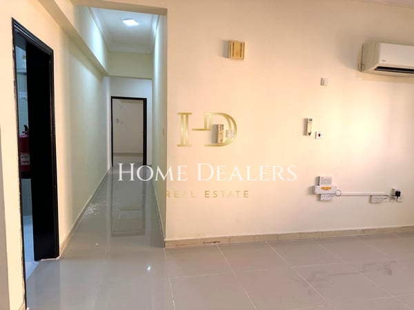 Amazing 3BR Unfurnished Apartment in Bin Mahmoud - Apartment in Fereej Bin Mahmoud