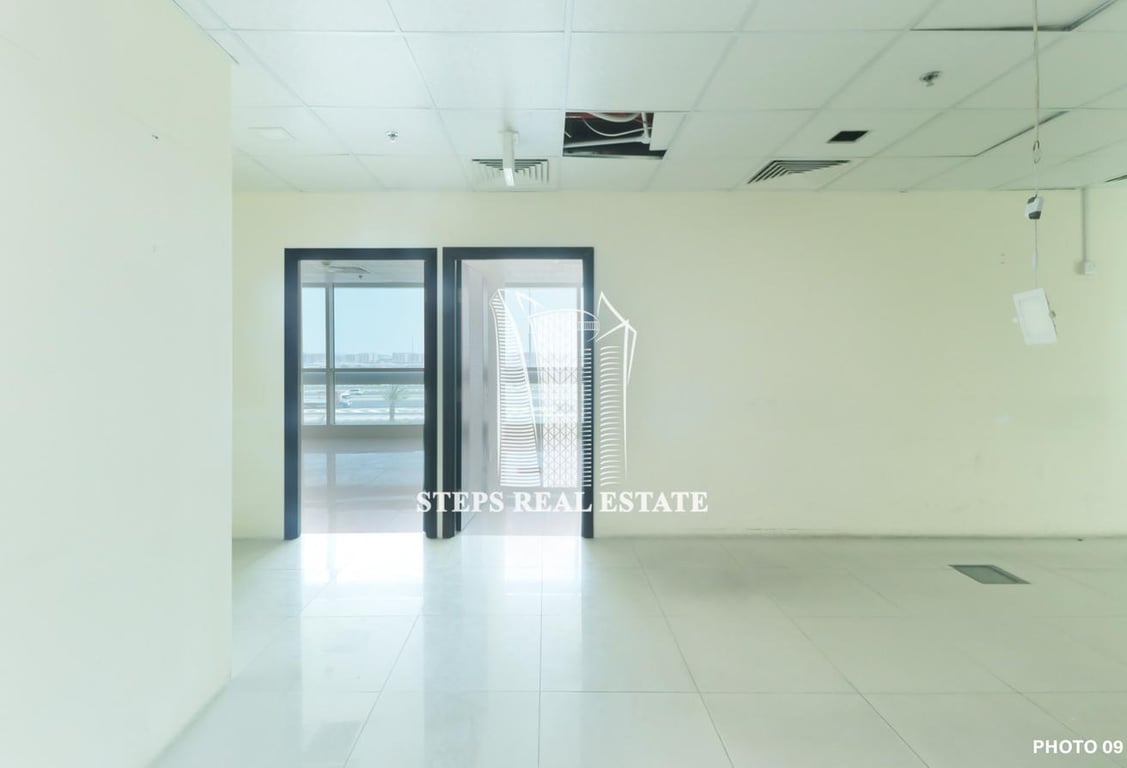 Affordable Offices with 6 months Grace period! - Office in Umm Al Seneem Street