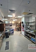 ready shop for restaurant and shisha - Shop in Al Dafna