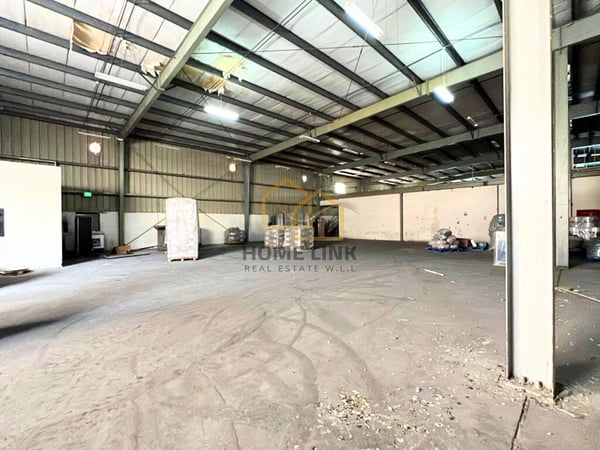 ✅ Spacious Store in Industrial Area - 3002 SQM - Warehouse in Industrial Area