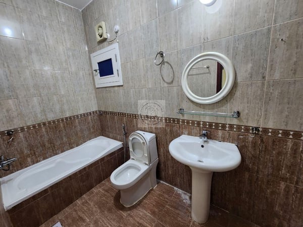 un-furnished 2 BHK  in bin Omran 1 month free - Apartment in Bin Omran 28