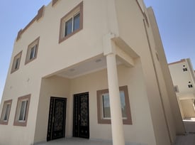 6 Bedrooms Stand-Alone Villa For Rent in Ain Khaled Nearby LuLu - Villa in Al Ain Gardens