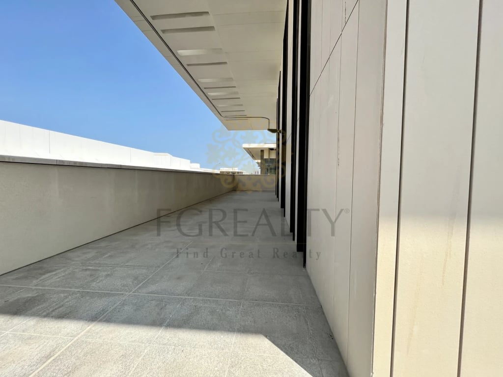 Upgrade Your Lifestyle in this niche luxury 4 bedroom plus maid apartment  - Apartment in Msheireb Downtown