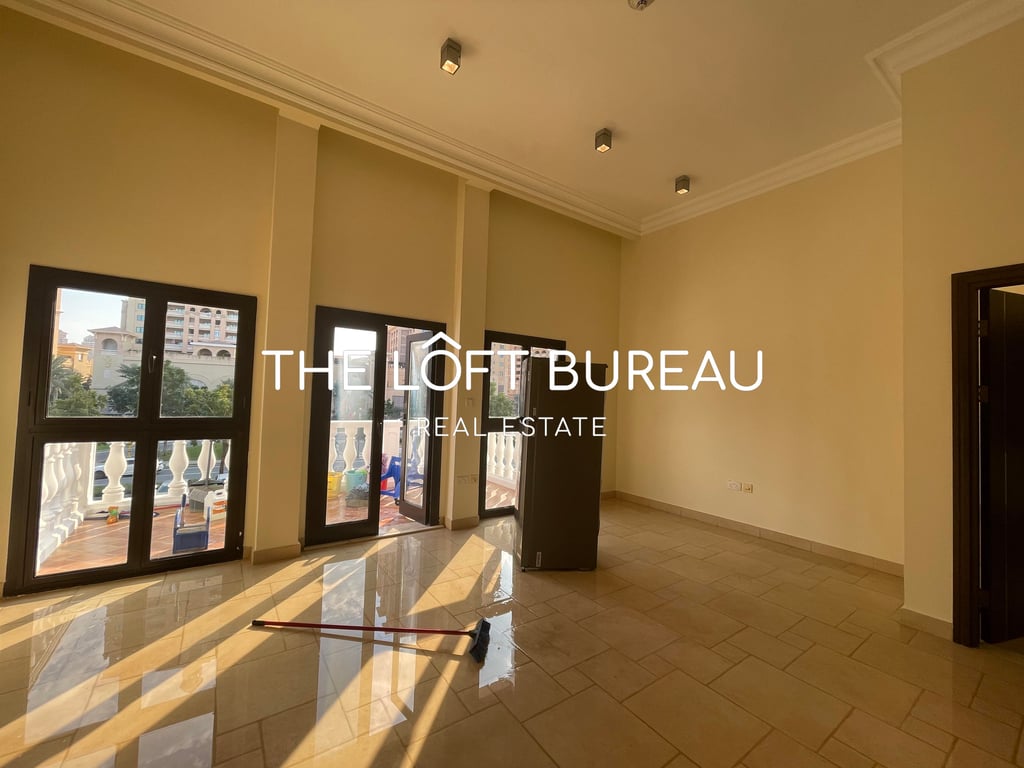 1 bedroom semi-furnished apartment located in Qanat Quartier. No commission and Qatar Cool included!!! - Apartment in Qanat Quartier