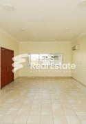 Spacious 5BHK + Maid's Villa | Ain Khaled - Villa in Umm Al Seneem Street