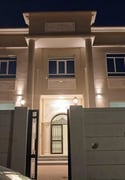 Luxury Brand New Villa Located In Duhail - Villa in Street 871