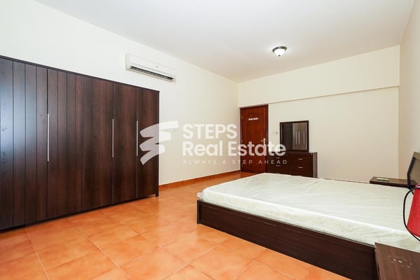 Spacious 2BHK Apartment for Rent in Old Salata - Apartment in Al Khayareen Tower