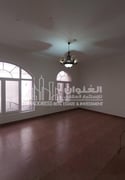 Spacious 5 Bedrooms Villa in a Compound - Villa in Umm Salal Ali