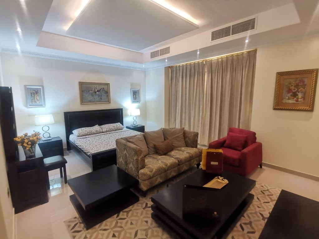VIP Luxury 8 BHK villa for rent at Al Khor - Villa in Down Town