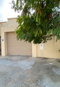 Standalone villa 6 bedroom + huge front yard - Villa in Al Wakra