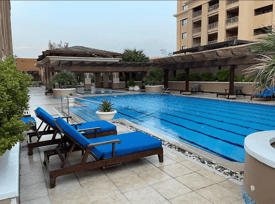 Spacious 1-bedroom with Office Space located in Porto Arabia, - Apartment in Porto Arabia