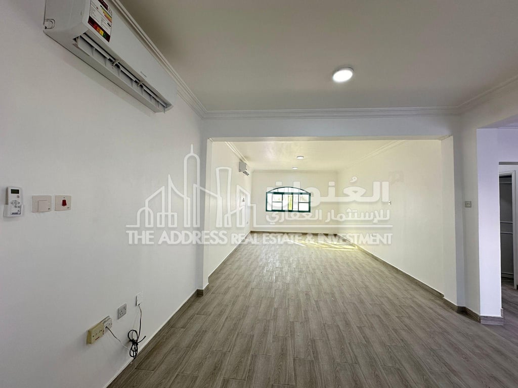 Amazing 4BHK Villa inside an amazing compound - Compound Villa in Al Hanaa Street