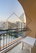 Spacious Apartment With Nice Balcony And Open View - Apartment in Fox Hills