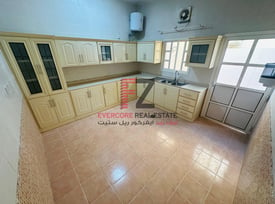 5 BR Villa | Izghawa | QAR. 13,000 | SV - Villa in Izghawa