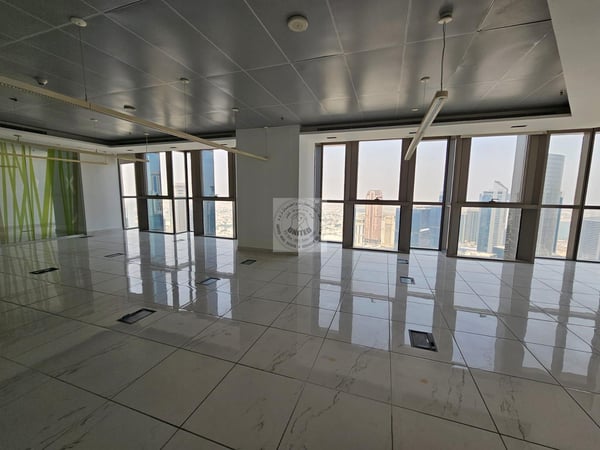 office for rent ready to move in west bay - Office in Palm Towers