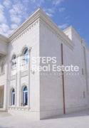 Spacious Luxury Villa for Sale in Al Wukair - Villa in Al Wukair