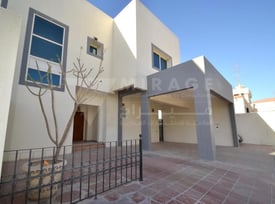 Spacious 3 Bedroom Compound Villa in Al Nasr area - Compound Villa in Al Nasr Street